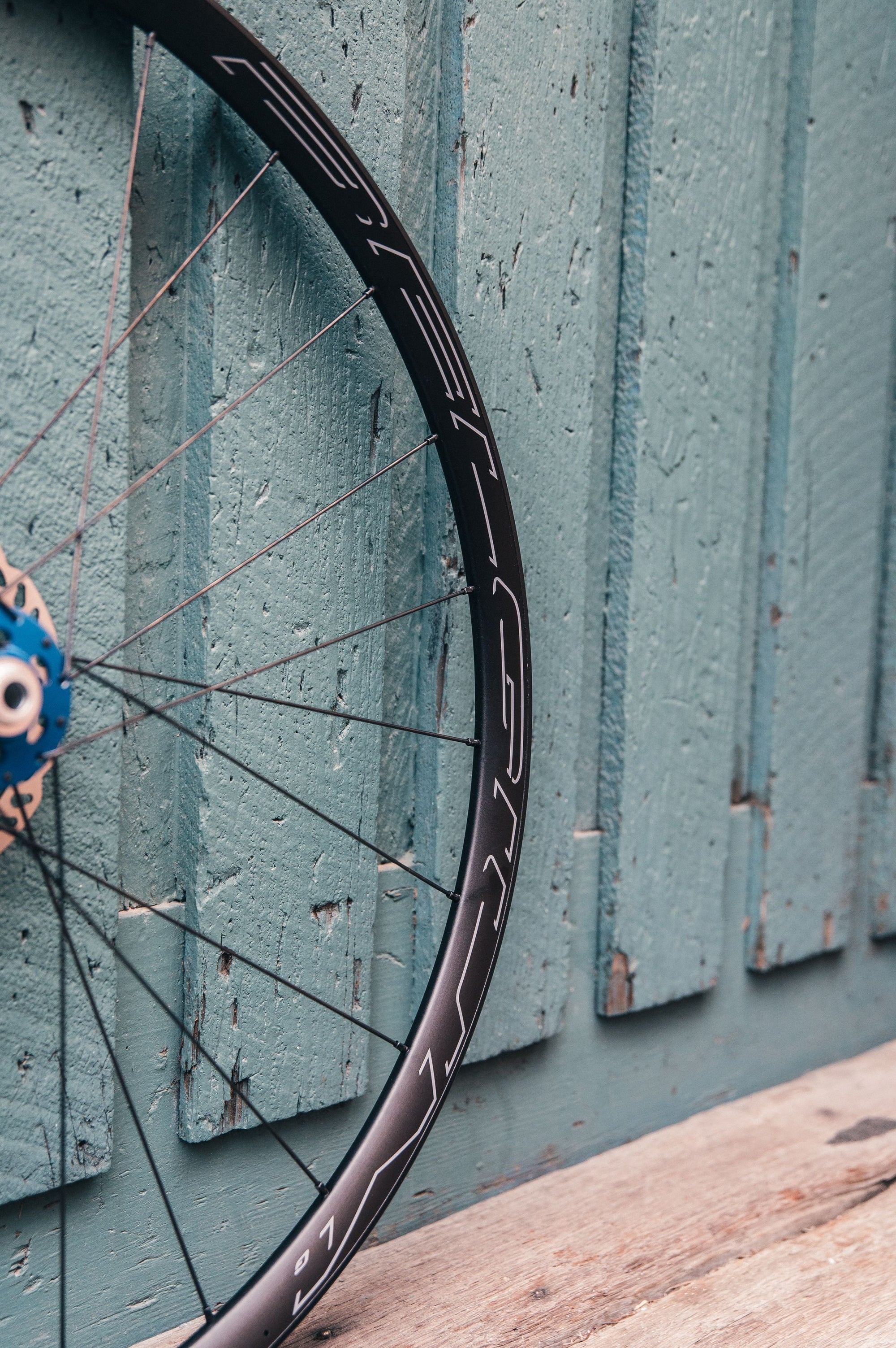 HED Belgium G Disc / White Industry Custom Wheelset – Saint Cloud